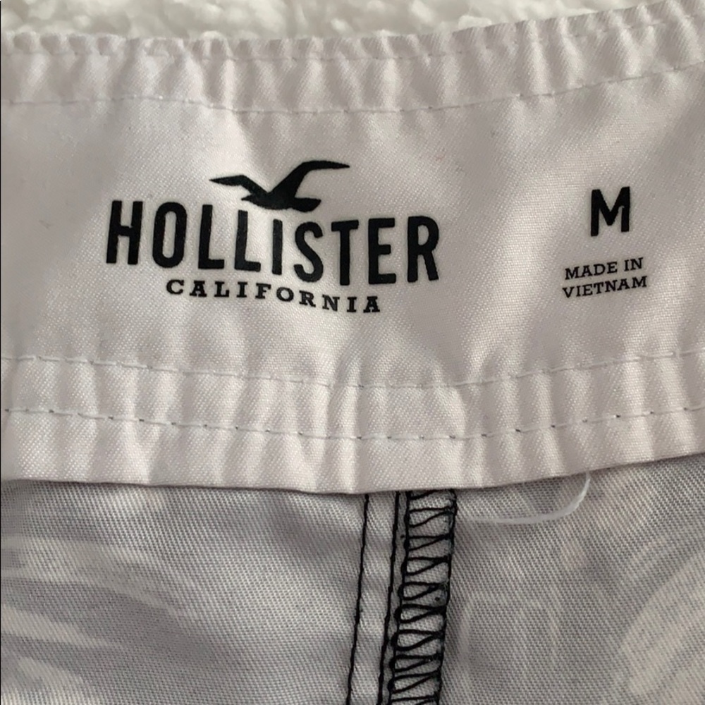 Hollister men’s swimsuit! Size medium! - Picture 4 of 4